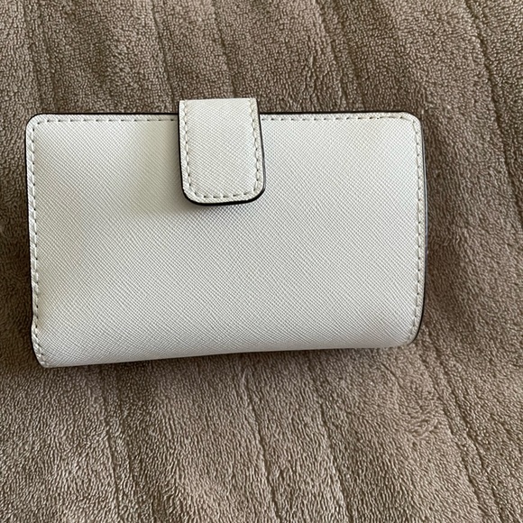 Michael Kors purse, White purse with pink rose accents with matching wallet. - Picture 7 of 7